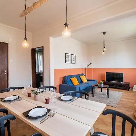 Orange Friendly Near Vitosha Blvd Apartment