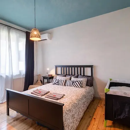 Apartment Orange Friendly Near Vitosha Blvd